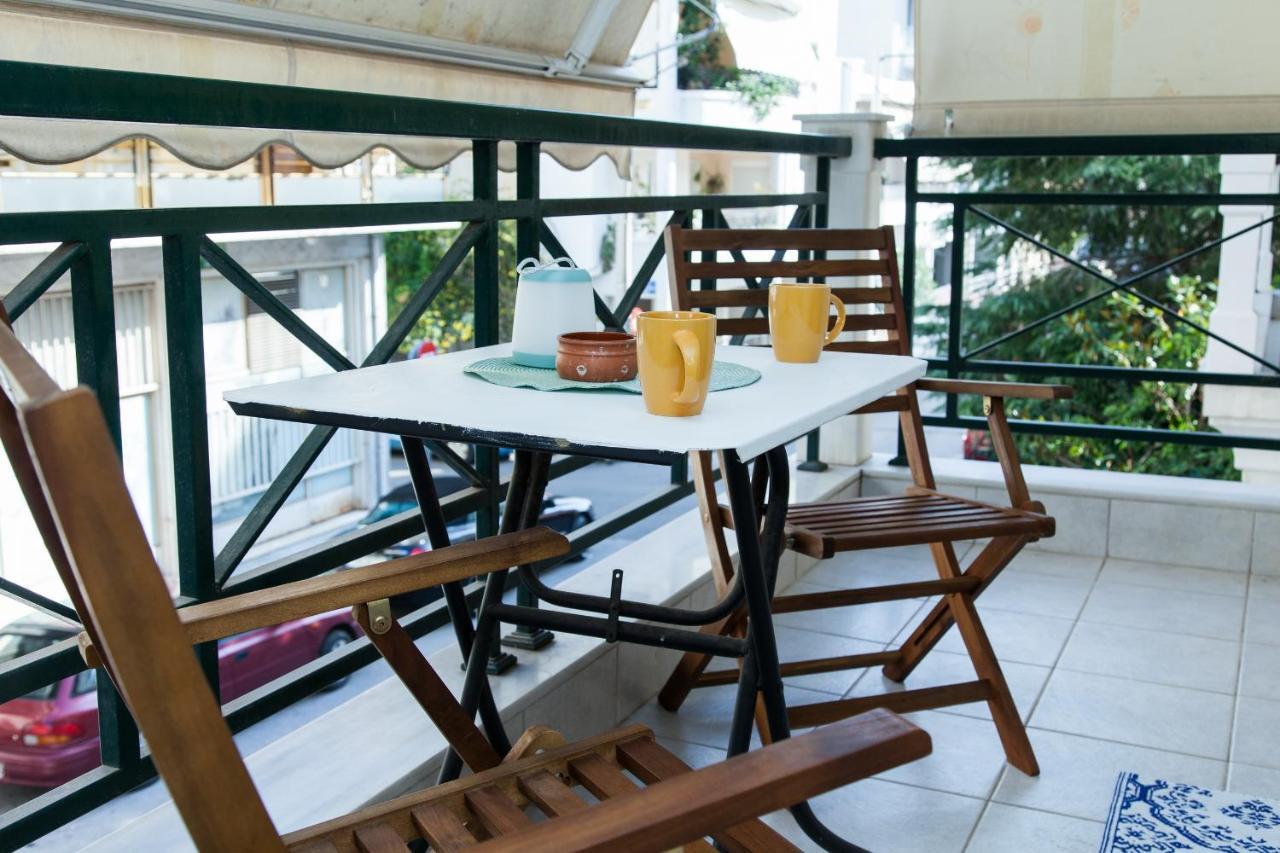 Lovely Apt In Peristeri Athen Exterior foto